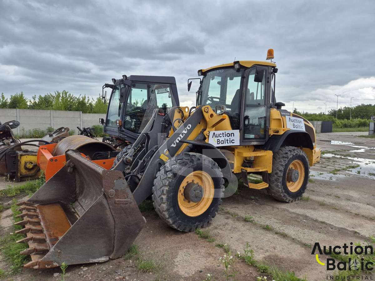 Volvo L 45 G, frontaliniai krautuvai