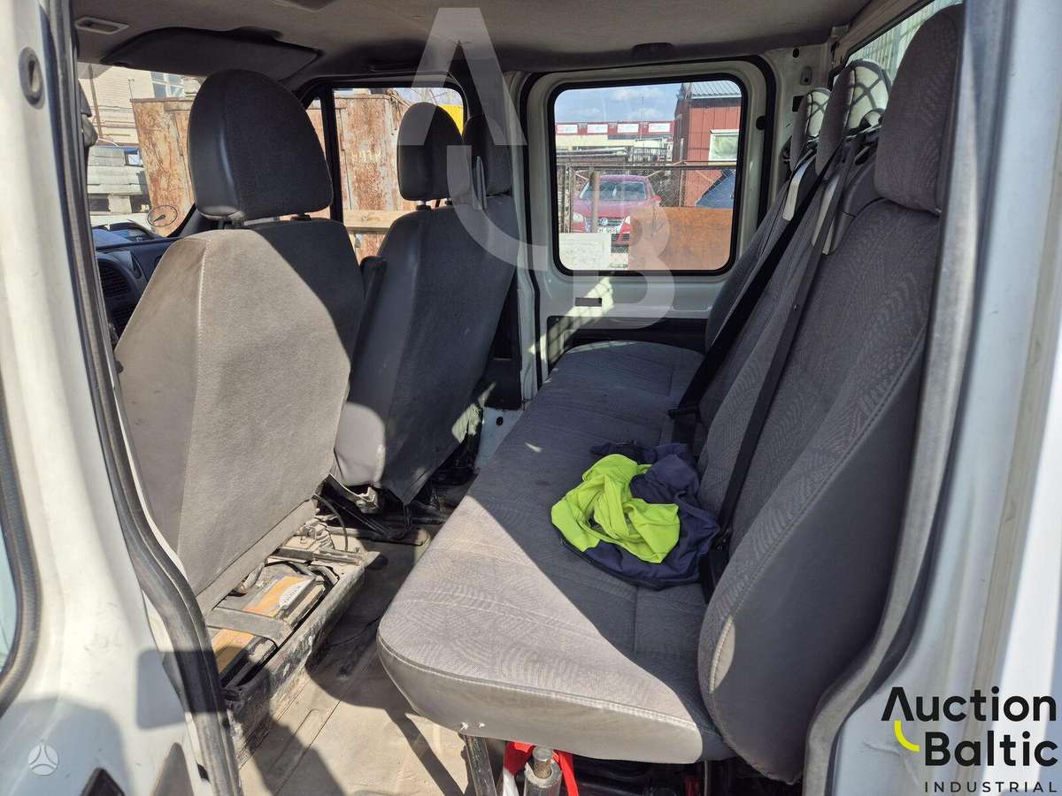 Ford Transit, commercial