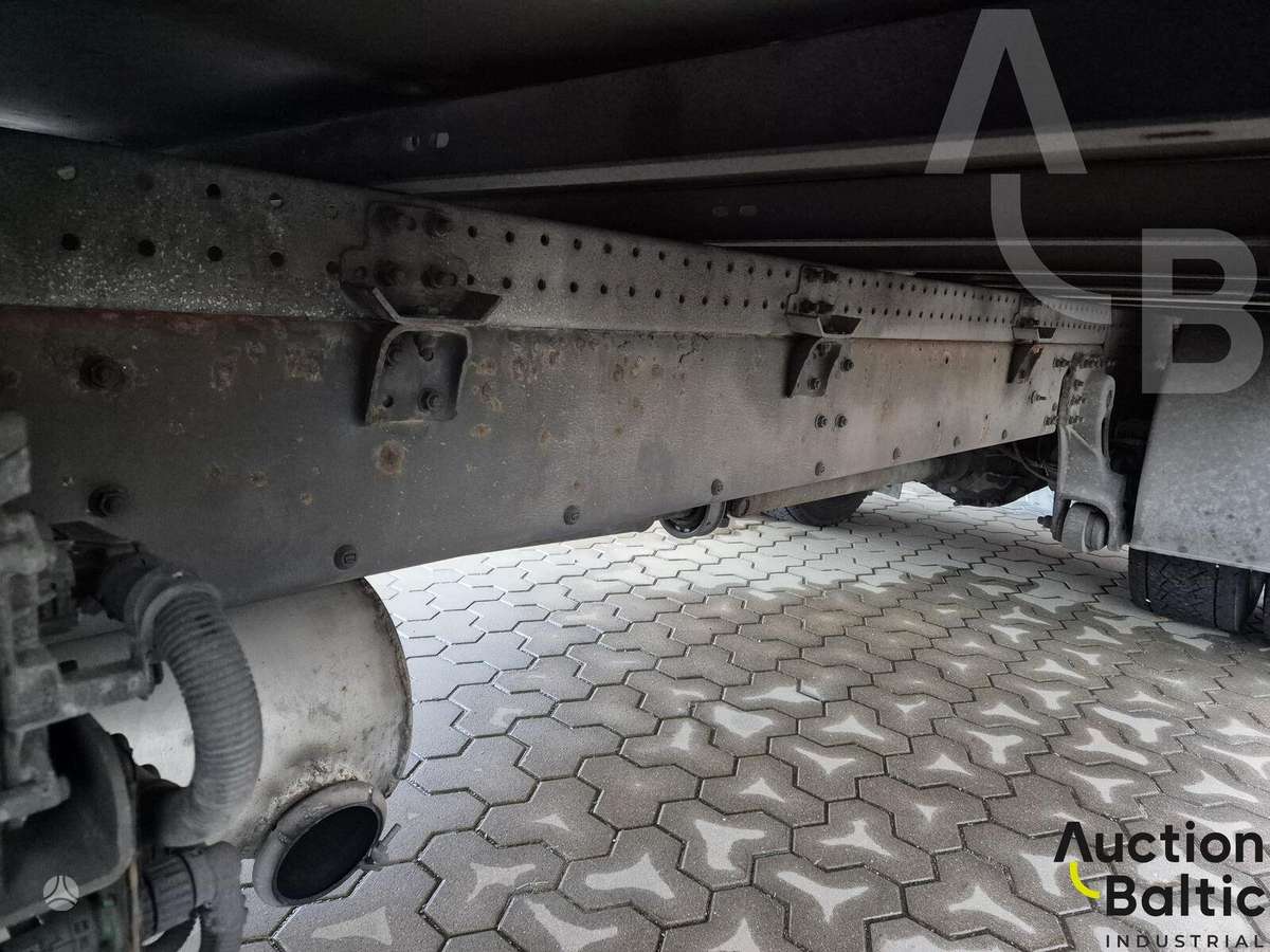 Renault Midlum, box trucks / box vans
