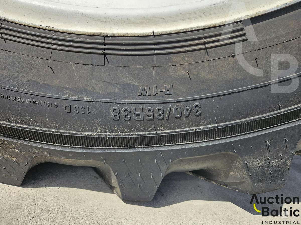 Valtra A-95-4, тракторы