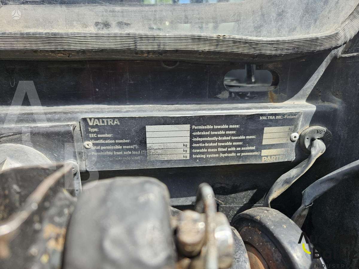 Valtra A-95-4, traktoriai