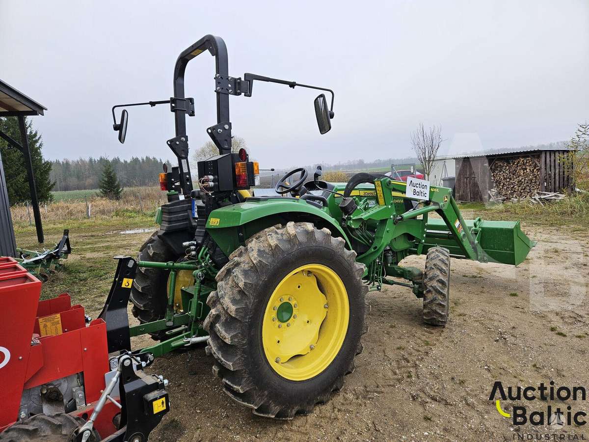 John Deere 4049 M, traktori