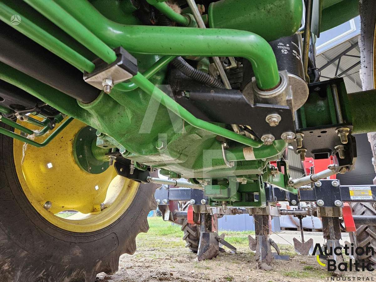 John Deere 4049 M, traktoriai