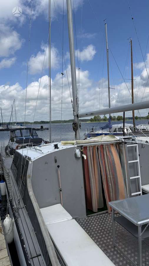 Katamaranas Katamaranas, catamarans / trimarans