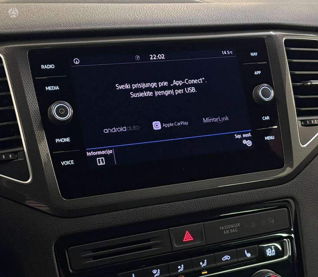 Volkswagen Golf Sportsvan - 11