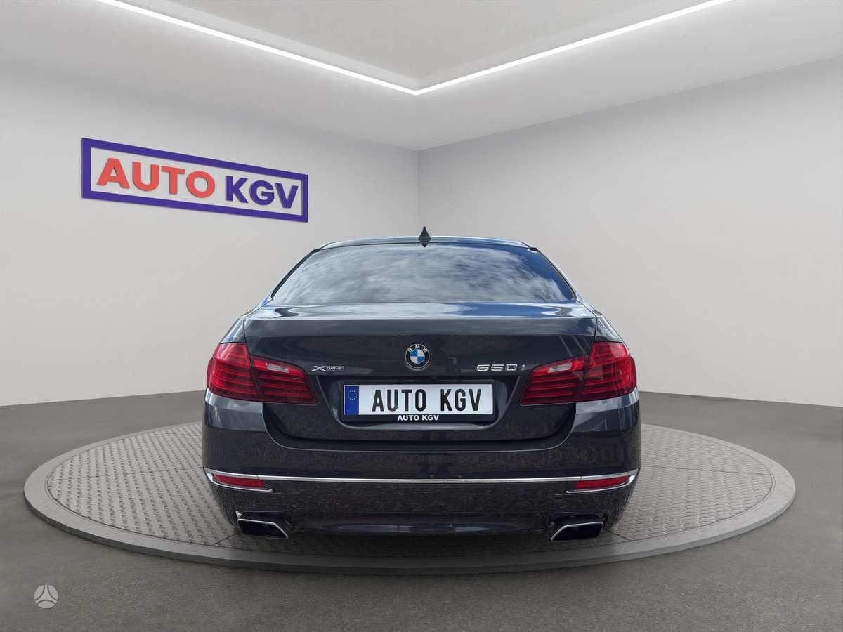 BMW 550, 4.4 l., Седан