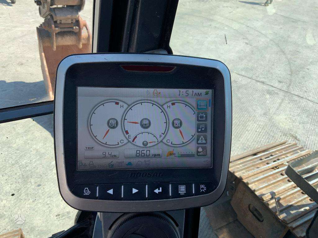 Doosan DX 140 LC-5, excavator