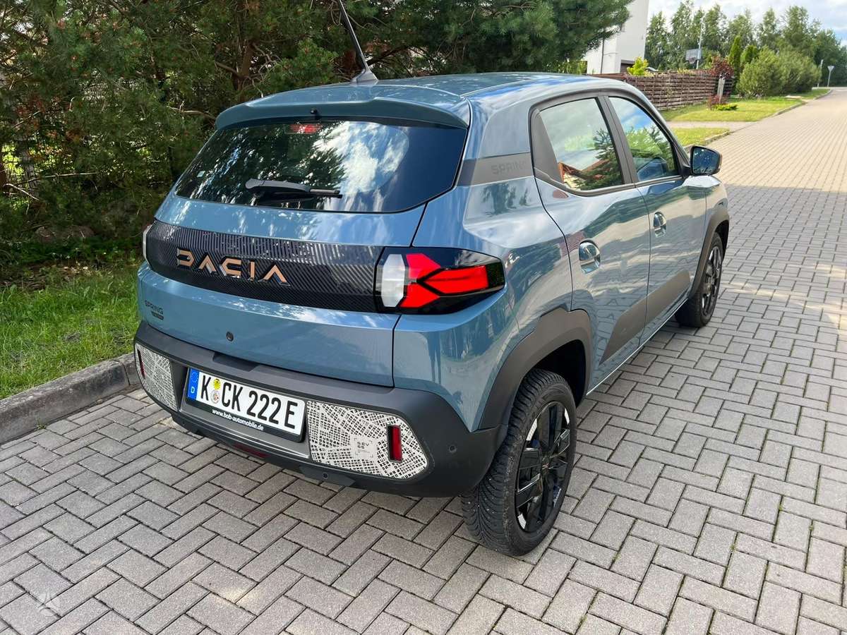 Dacia Spring, hatchback