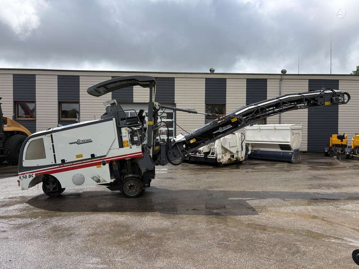 Wirtgen W50DC, paving machinery