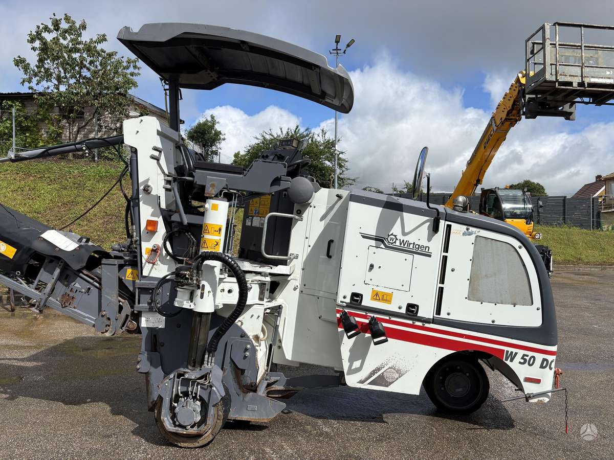 Wirtgen W50DC, kelių tiesimo mašinos