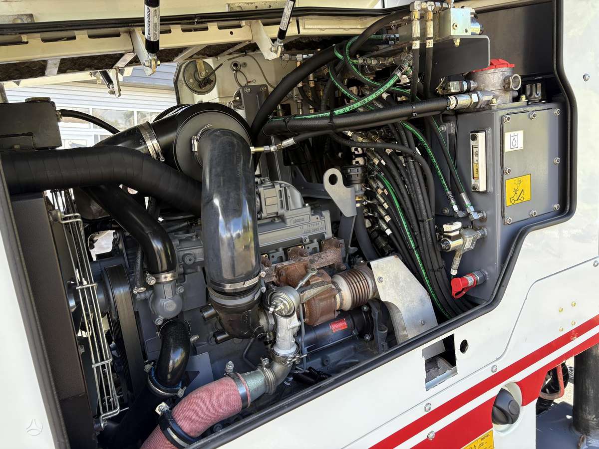 Wirtgen W50DC, kelių tiesimo mašinos