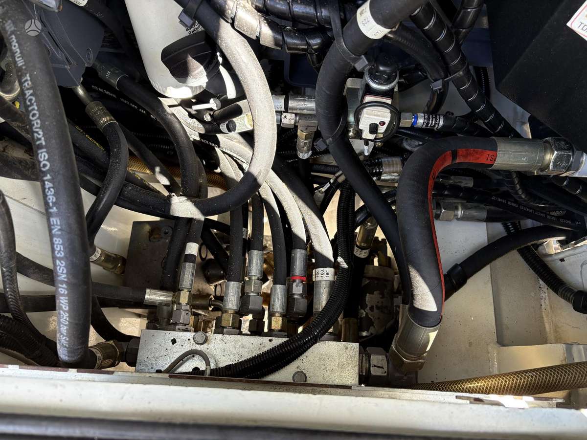 Wirtgen W50DC, paving machinery