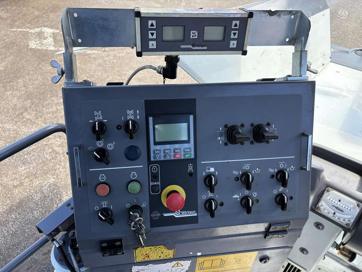 Wirtgen W50DC, kelių tiesimo mašinos