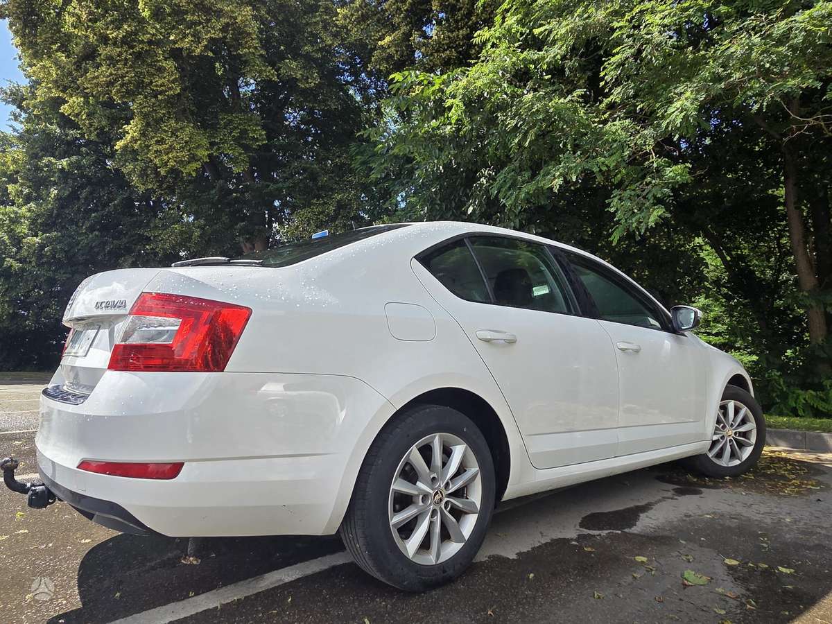 Skoda Octavia, 2.0 l., Седан