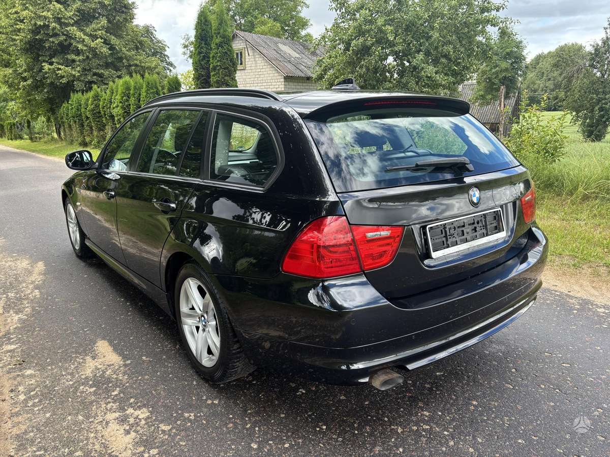 BMW 318, 2.0 l., universalas