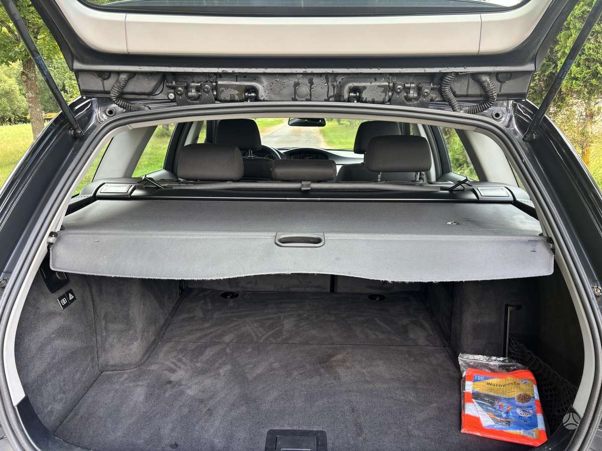 BMW 318, 2.0 l., universalas