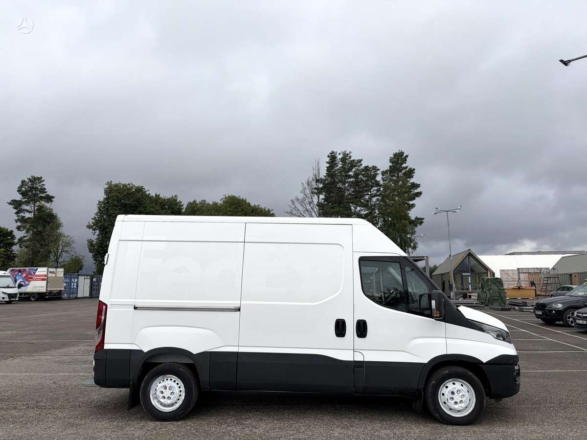 Iveco Daily, 2.3 l., cargo van