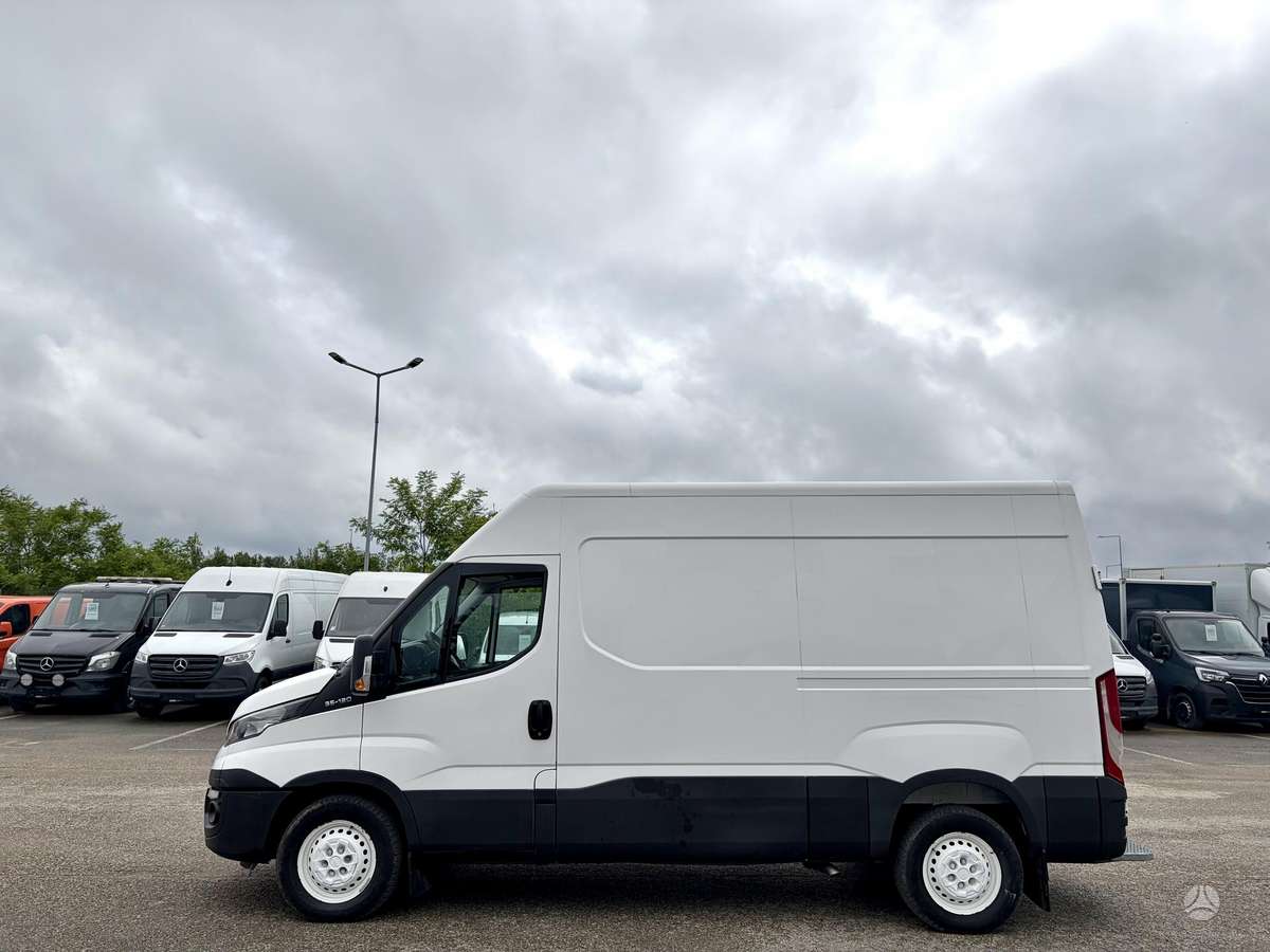 Iveco Daily, 2.3 l., cargo van