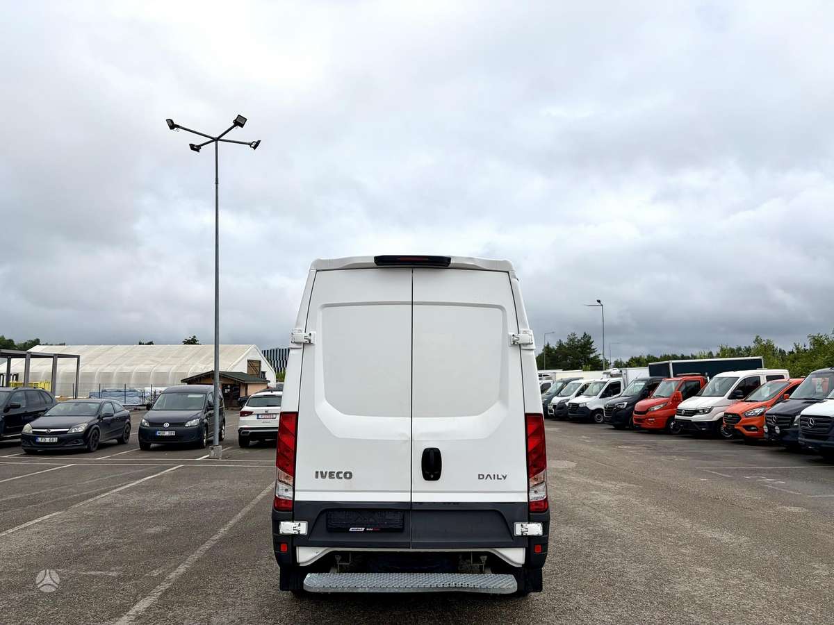Iveco Daily, 2.3 l., cargo van