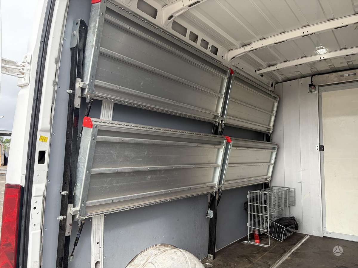 Iveco Daily, 2.3 l., cargo van
