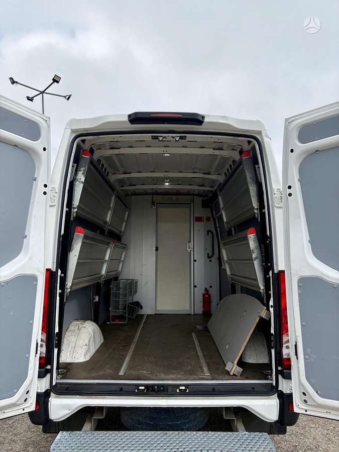 Iveco Daily, 2.3 l., cargo van