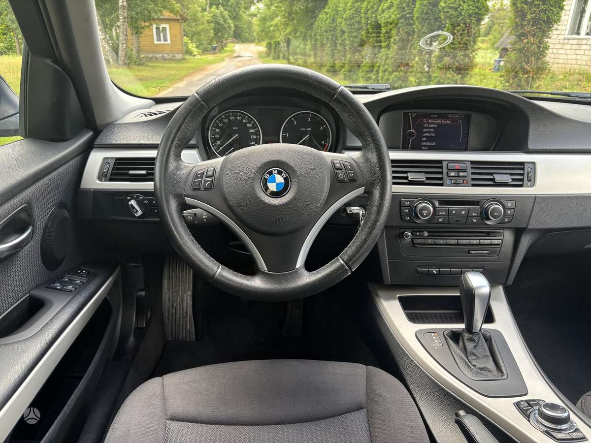 BMW 318, 2.0 l., universalas