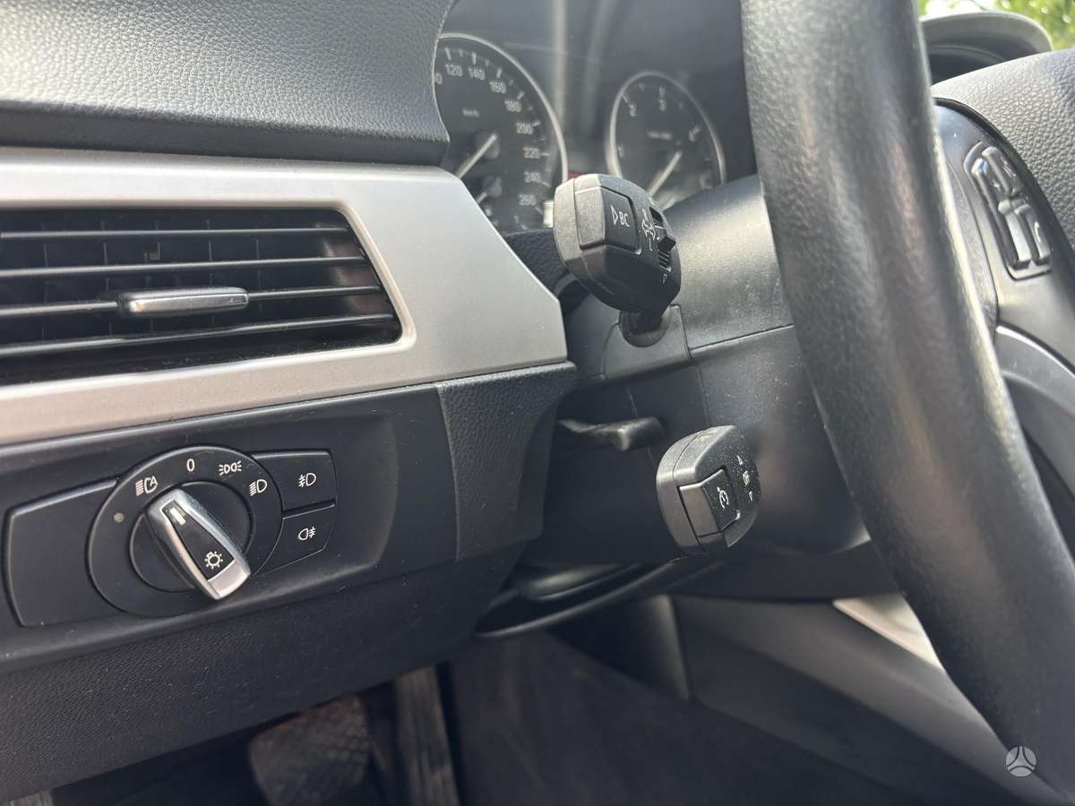 BMW 318, 2.0 l., universalas