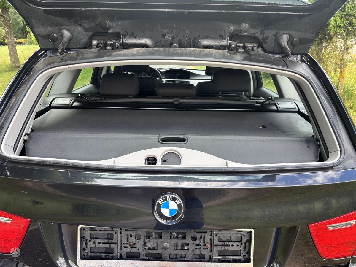 BMW 318, 2.0 l., universalas