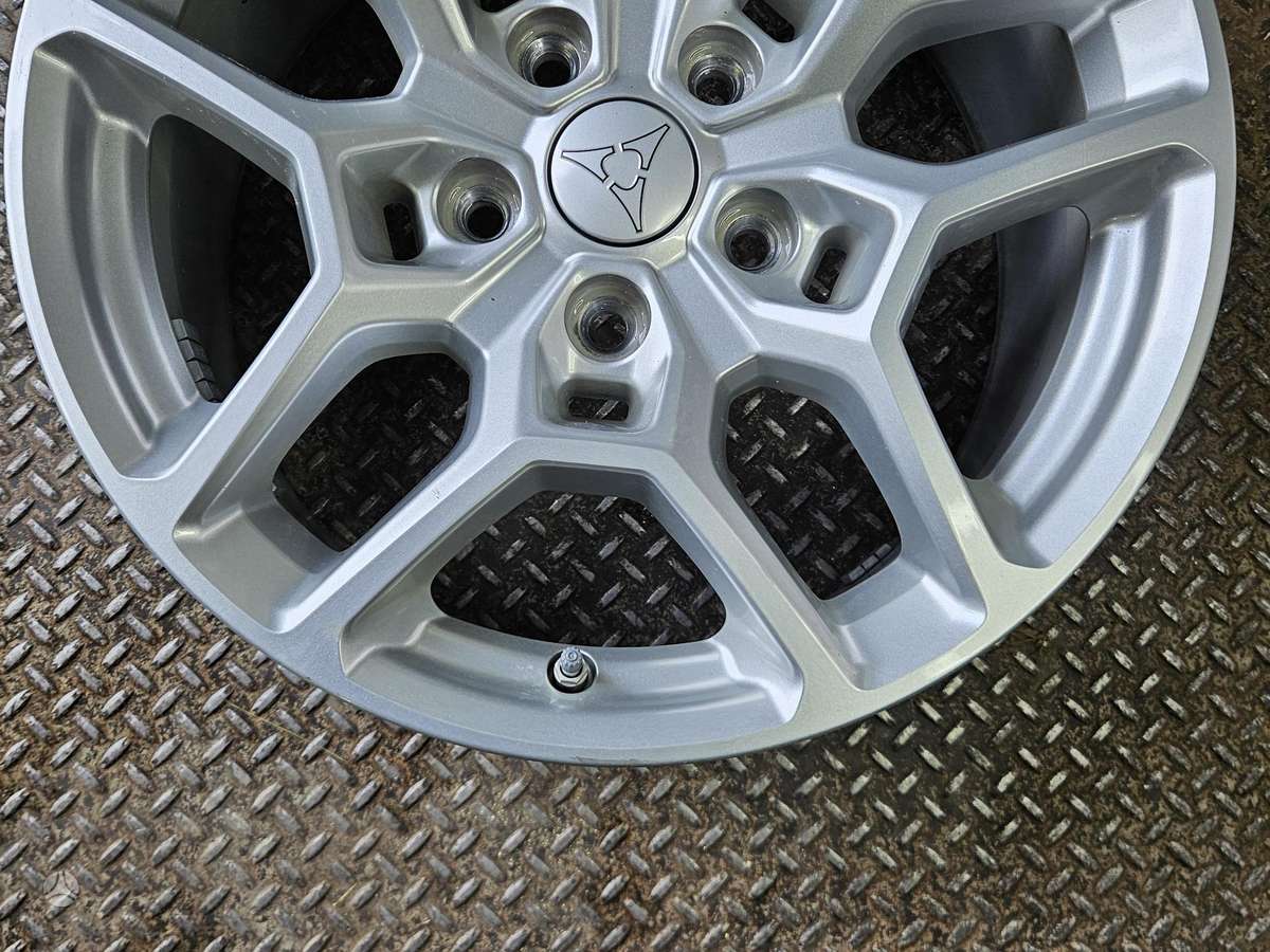 Dodge 68654867AA, light alloy, R18