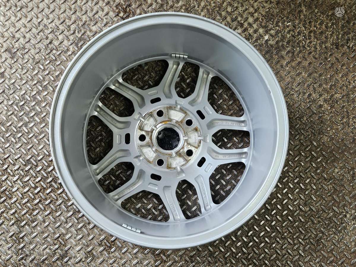 Dodge 68654867AA, light alloy, R18