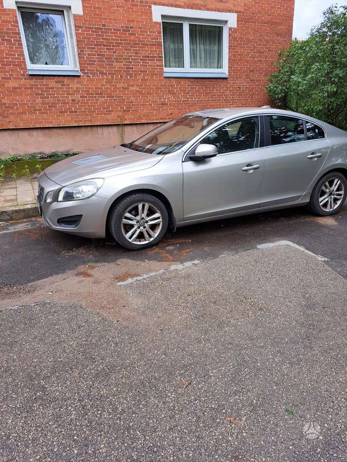 Volvo S60, 1.6 l., Седан