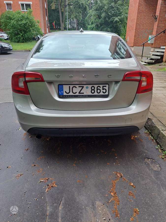 Volvo S60, 1.6 l., Седан
