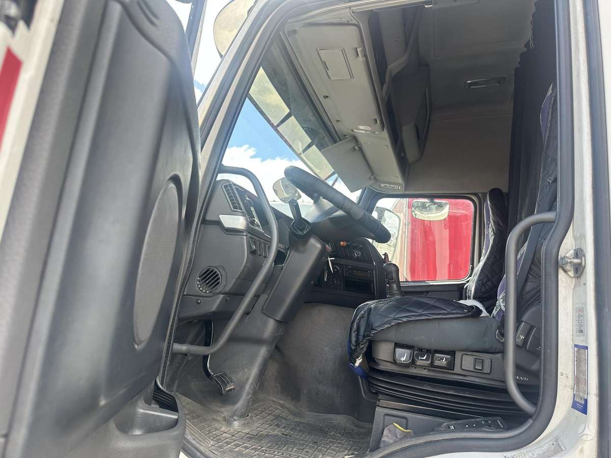 Volvo FM 370 orginal 385000km !!, single sleeper