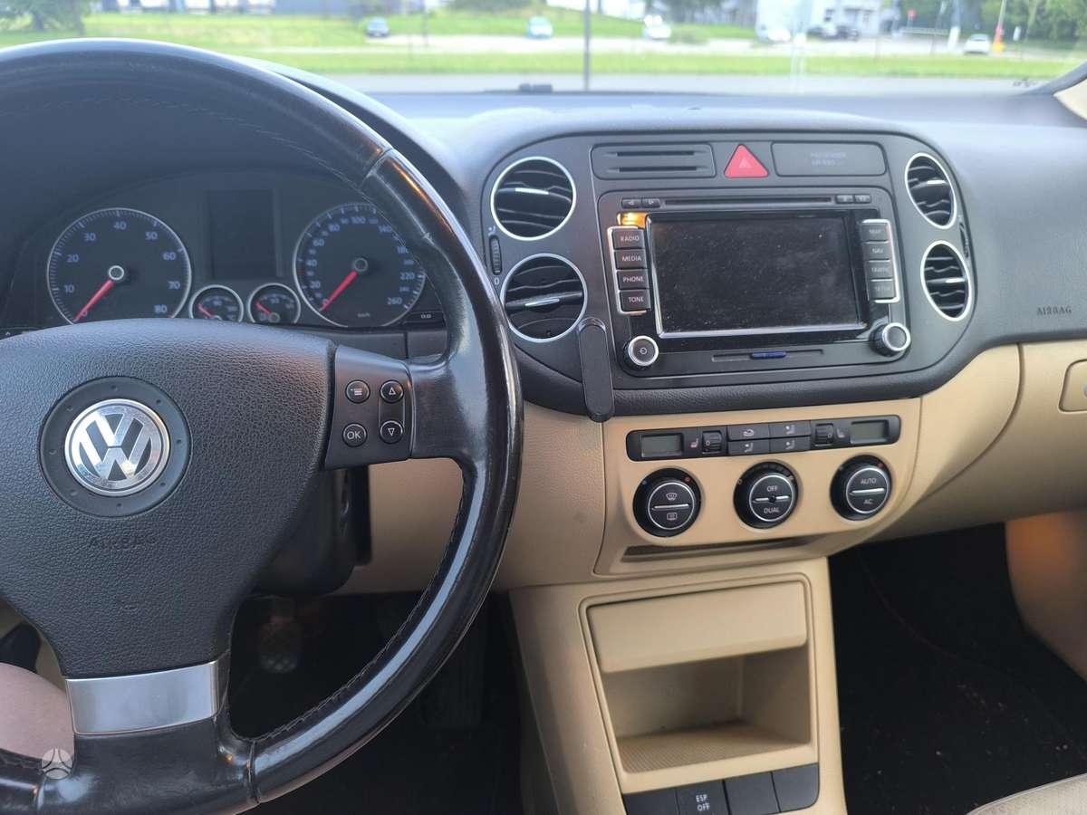 Volkswagen Golf Plus - 6