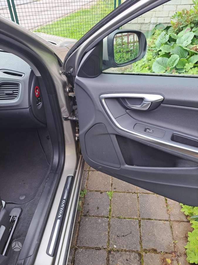 Volvo S60, 1.6 l., Седан