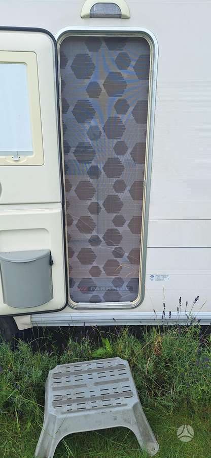 BAILEY Monarch 6S, prikabinami nameliai