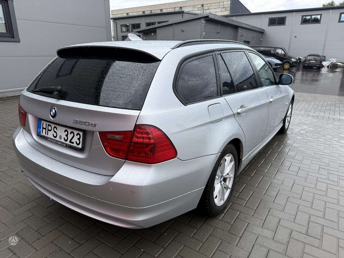 BMW 320, 2.0 l., universalas