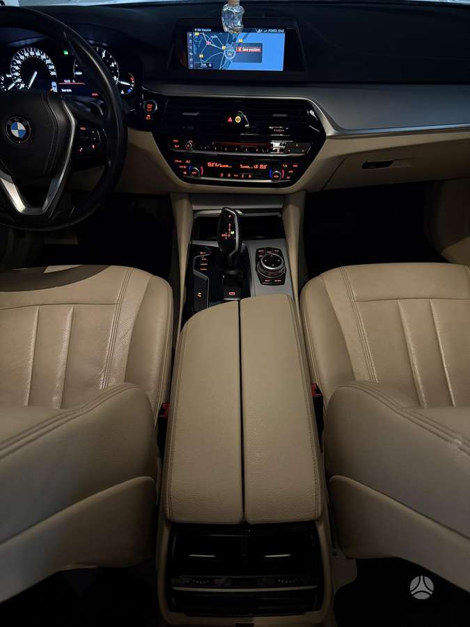 BMW 520, 2.0 l., wagon