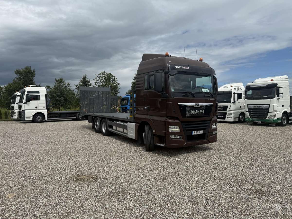 MAN TGX 26.500, auto transporters