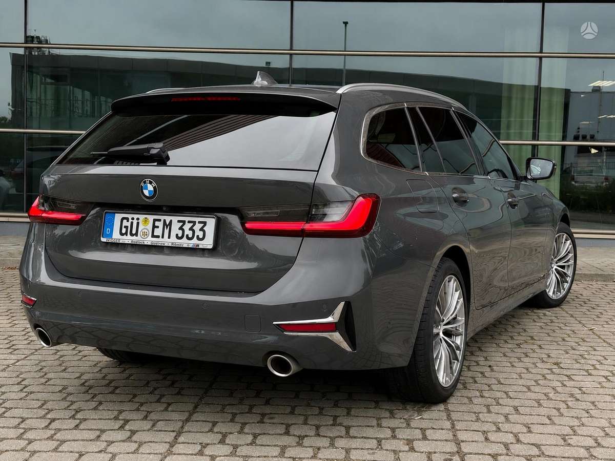 BMW 320, Универсал