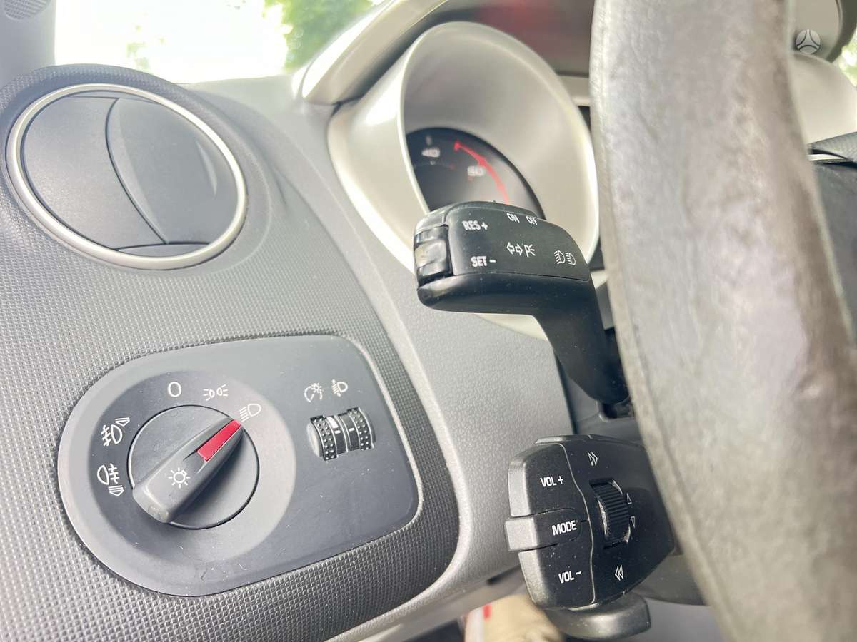 SEAT Ibiza - 11