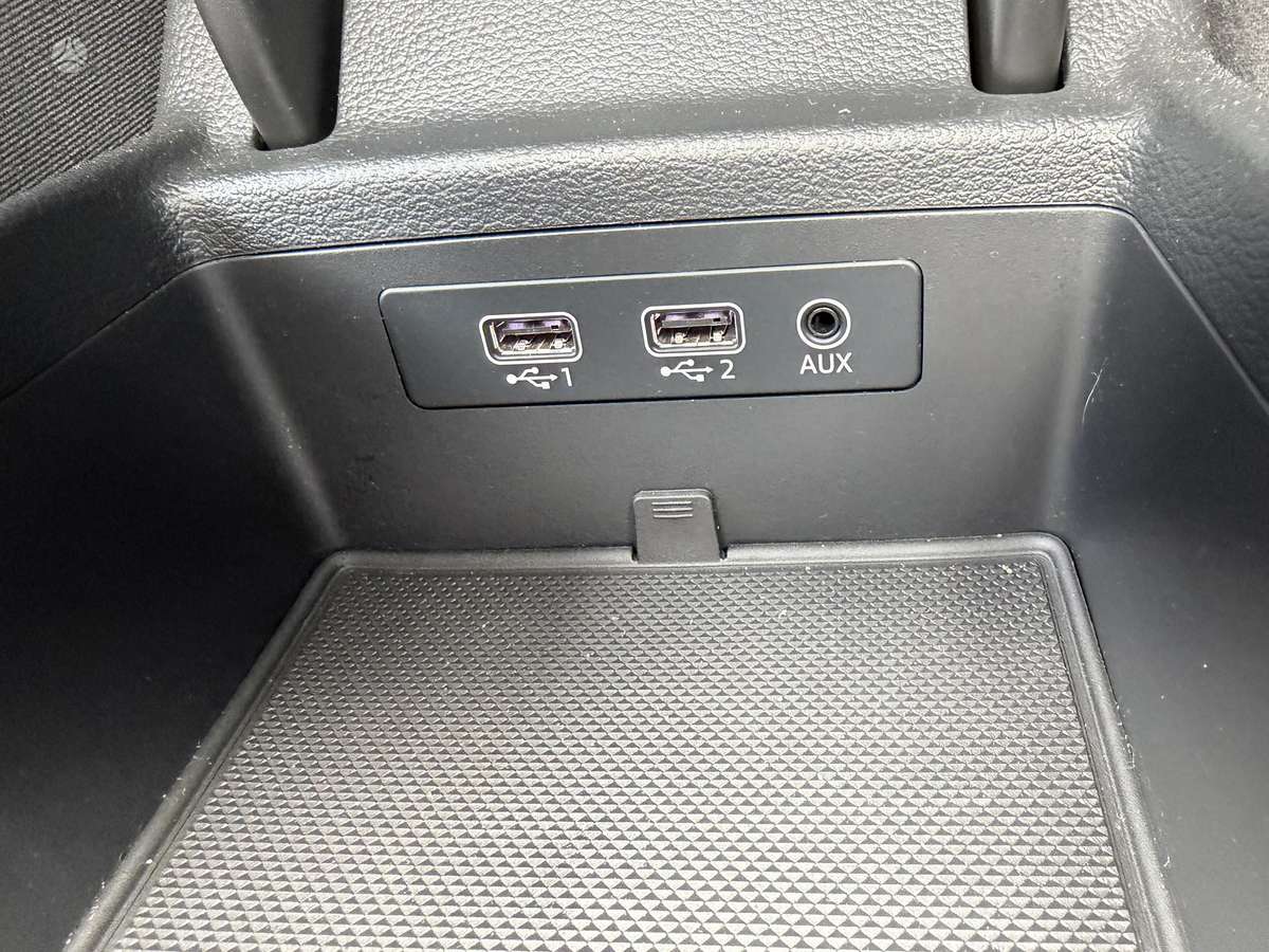 Audi A4, 2.0 l., sedanas
