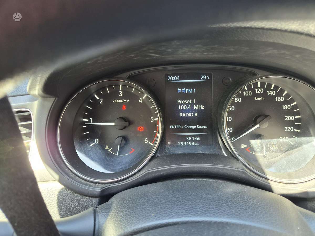 Nissan Pulsar, 1.5 l., hatchback