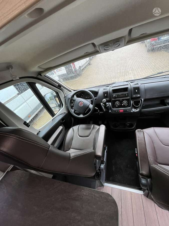 Weinsberg Carabus 600, campers