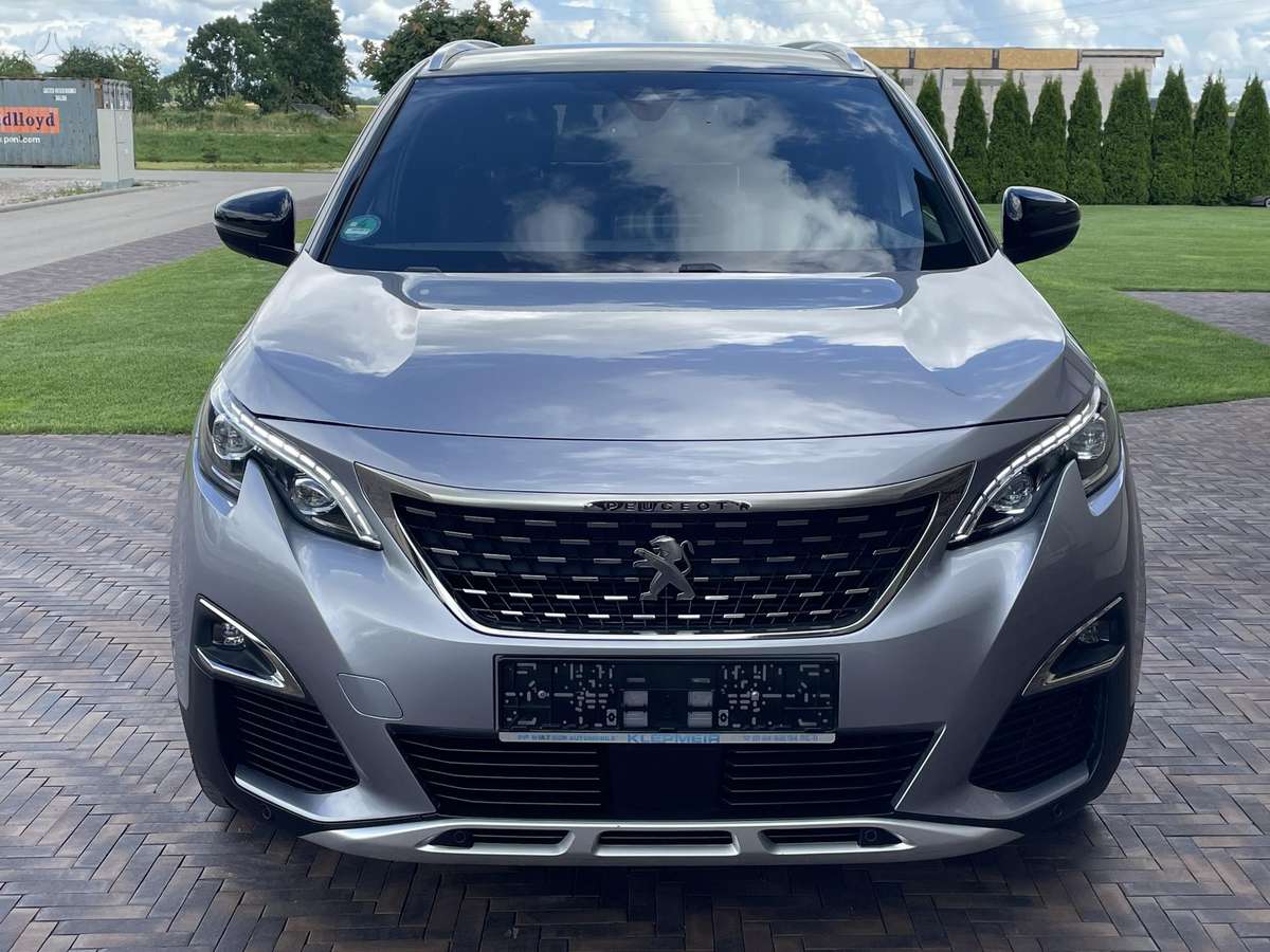 Peugeot 5008 - 8