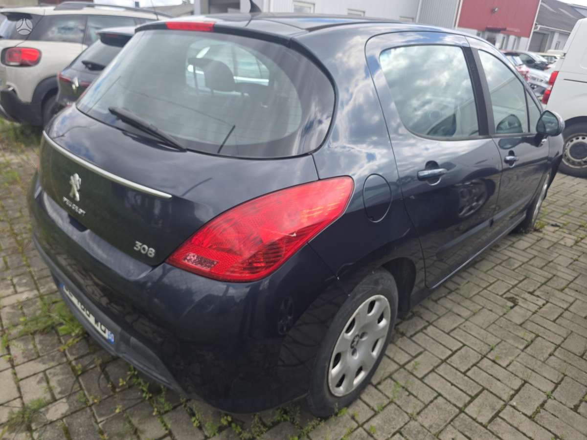 Peugeot 308, 1.6 l., hatchback
