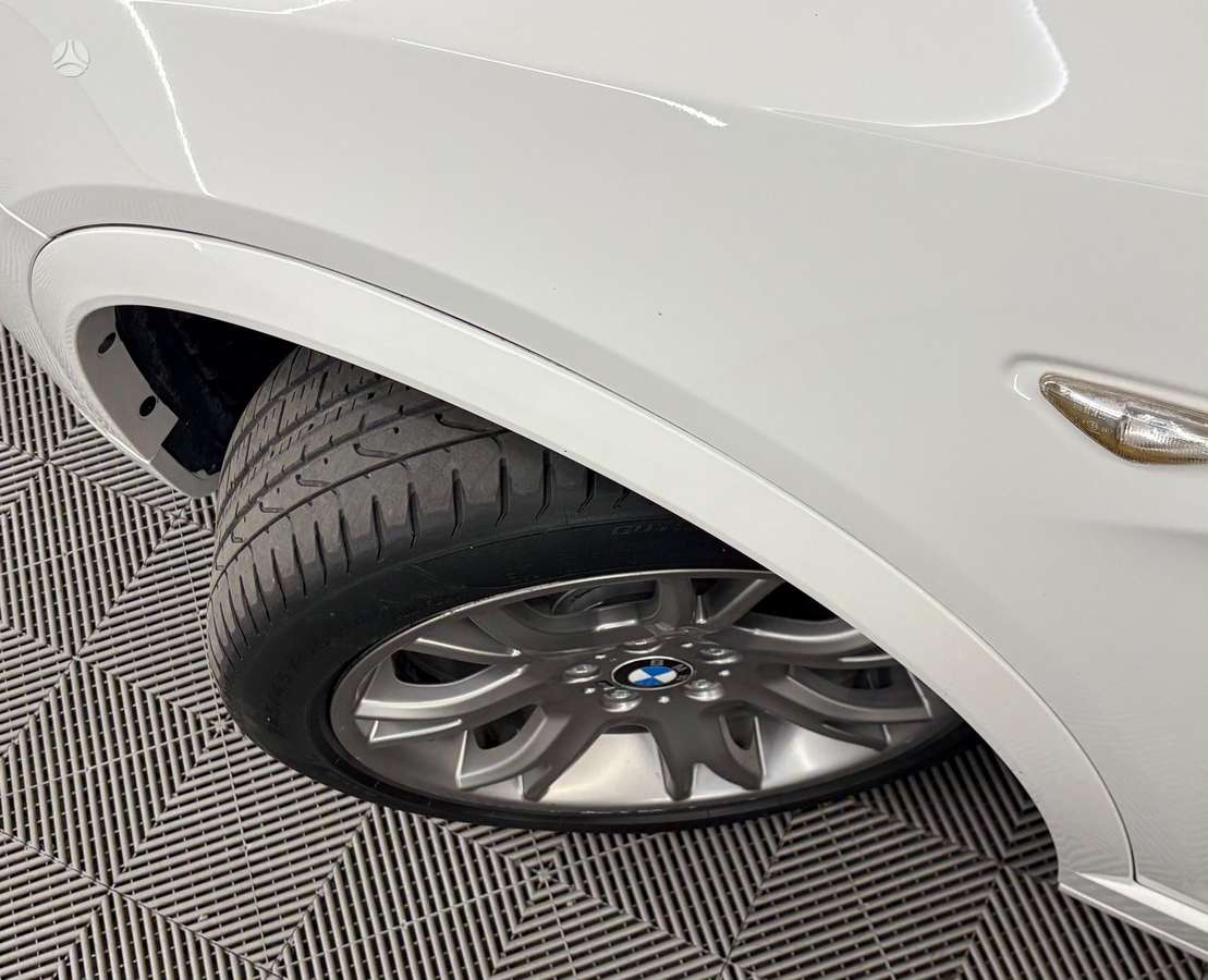 BMW X3, 2.0 l., off-road / crossover