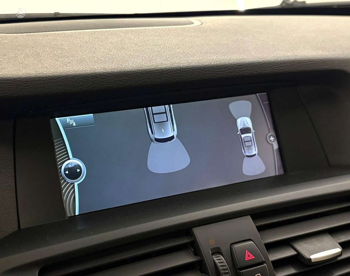 BMW X3, 2.0 l., off-road / crossover