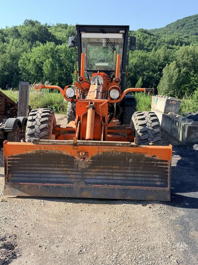 O&K F106.6, грейдеры