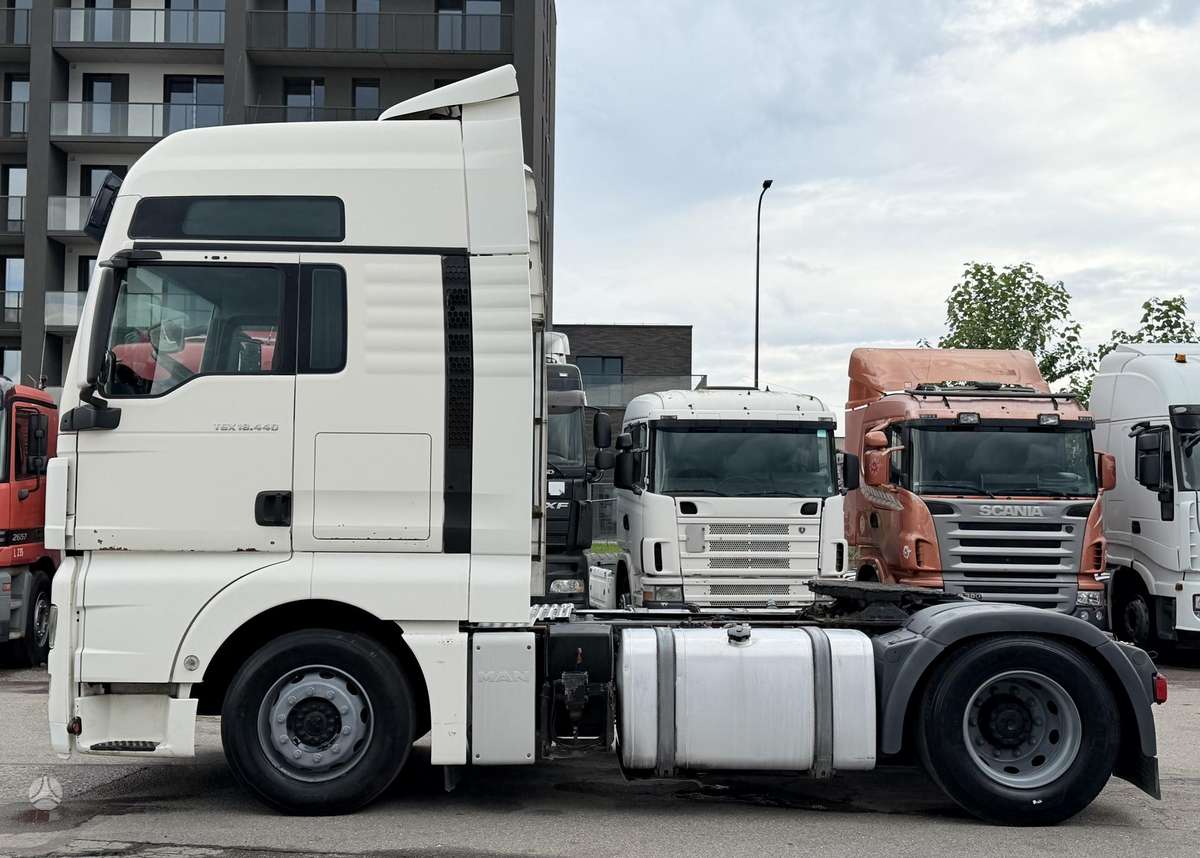 MAN TGX 18.440, double sleeper